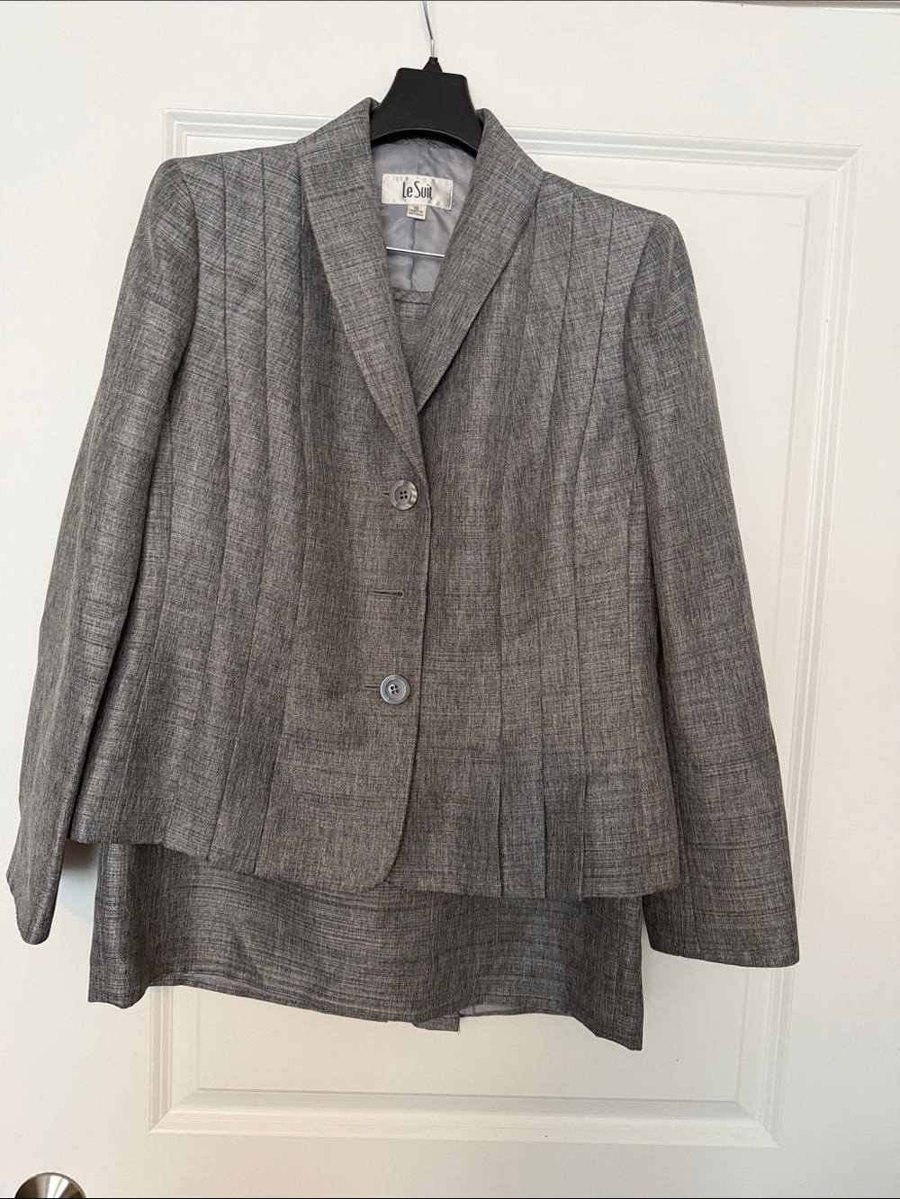 Le Suit Gray Pleated-Panel Women's Blazer